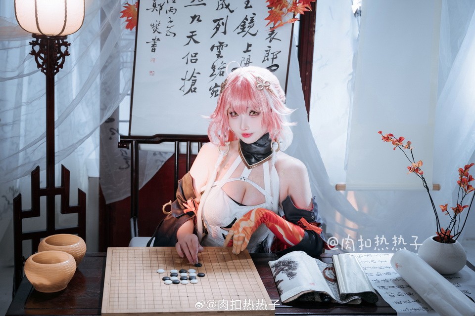 鸣潮 长离 Cosplay 可否与我对弈一局？漂泊者。