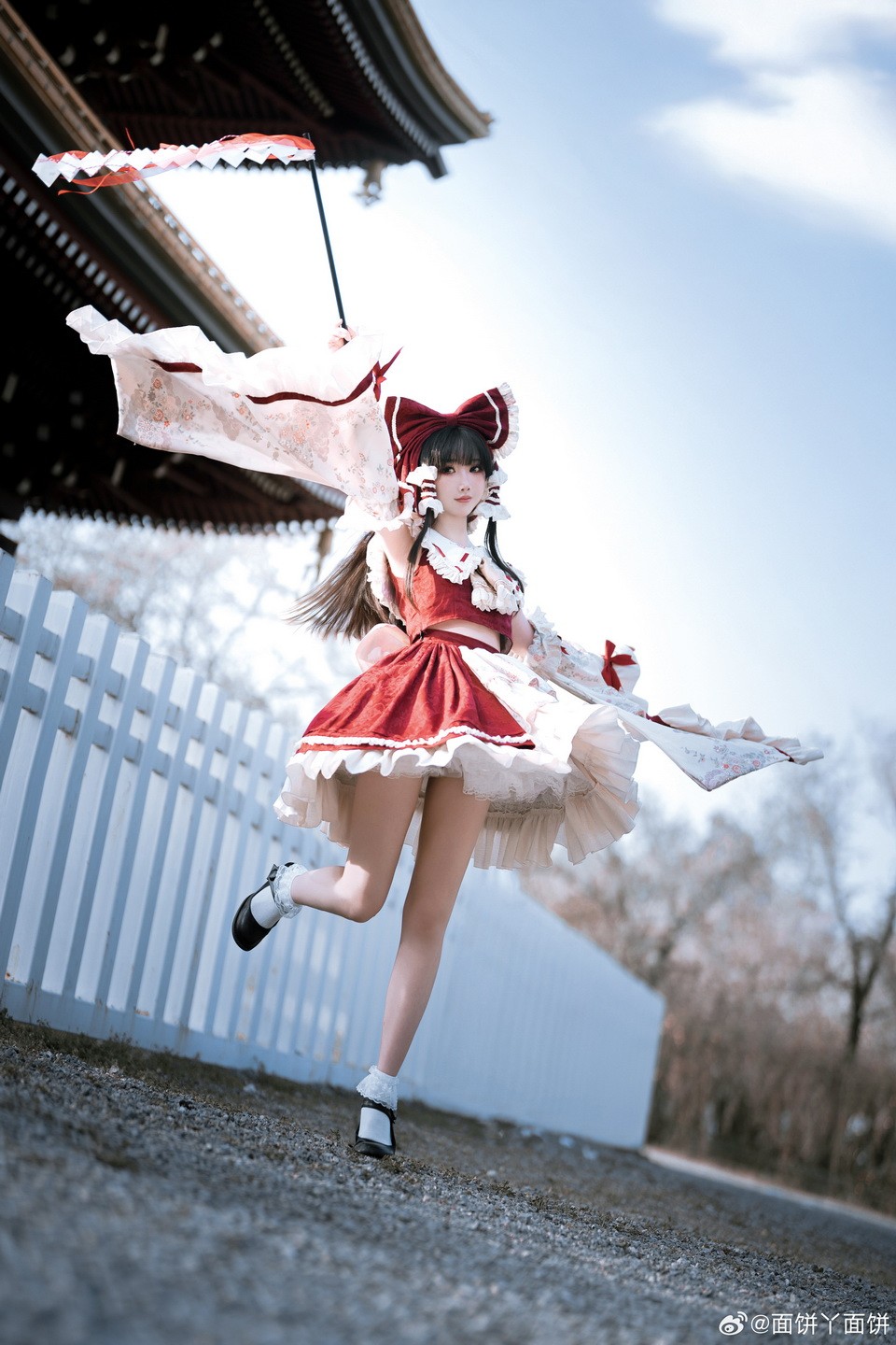 #东方project##博丽灵梦##COS# 所以大家今年的愿望是什么丫